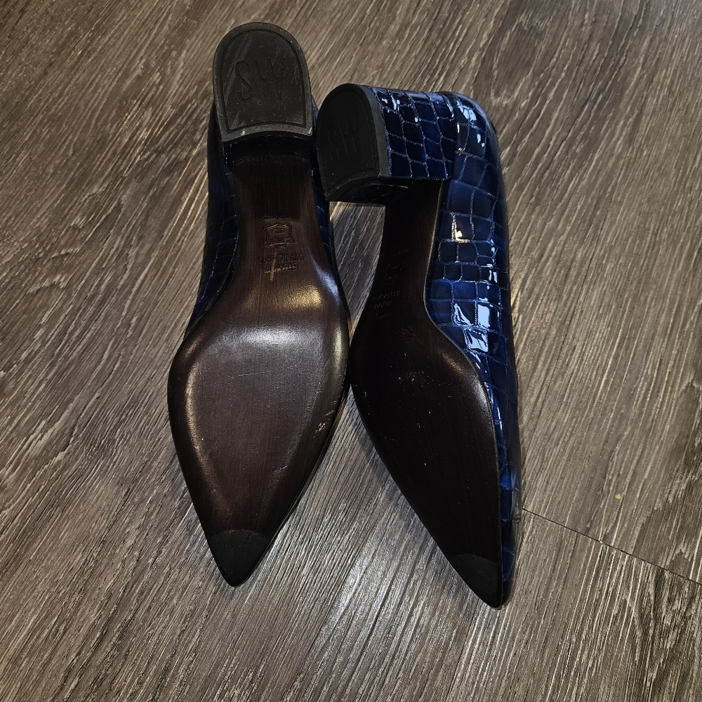 Stuart Weitzman crocodile leather embossed pumps - Picture 4 of 7